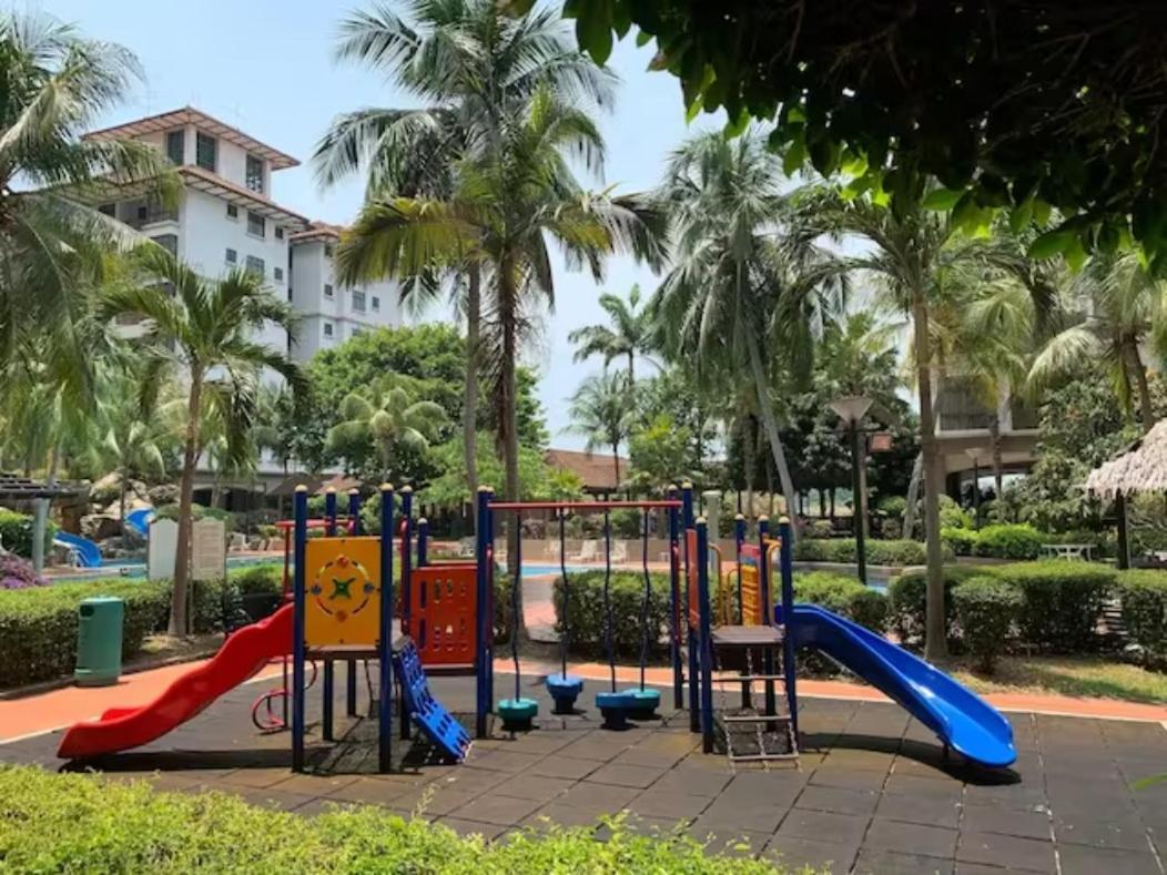 Gracious ~ Walking Distance To See, Shop And Eat Malacca Bagian luar foto